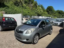 Grau Gebraucht 2009 Toyota Yaris Cool Limousine | 4.000 € (Fairer Preis)