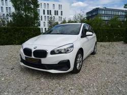 Alpinweiss 3 Gebraucht 2018 BMW 216 Active Tourer Advantage Van / Kleinbus | 14.000 € (Teuer)