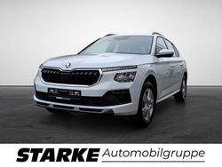 Weiß (moonweiss metallic) Gebraucht 2025 Skoda Kamiq Selection SUV | 21.780 € (Superpreis)