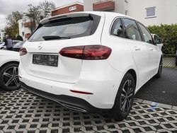 Gebraucht 2024 Mercedes B200 Van / Kleinbus | 30.790 € (Guter Preis)