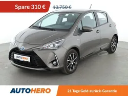 Grau Gebraucht 2018 Toyota Yaris Hybrid Team Kleinwagen | 13.440 € (Fairer Preis)