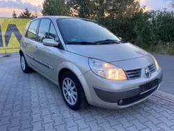 Gold Gebraucht 2006 Renault Scénic II Exception Van / Kleinbus | 2.999 € (Etwas zu teuer)