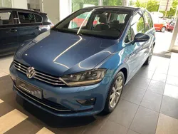 Blau Gebraucht 2014 VW Golf Sportsvan Highline Van / Kleinbus | 10.950 € (Fairer Preis)