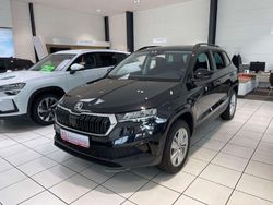 Schwarzmagic perleffekt Gebraucht 2024 Skoda Karoq Selection SUV | 33.990 € (Etwas zu teuer)