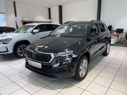 Schwarzmagic perleffekt Neu 2024 Skoda Karoq Selection SUV | 33.990 € (Fairer Preis)