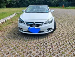 Weiß Gebraucht 2016 Opel Cascada Cabrio | 11.700 € (Fairer Preis)