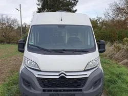 Weiß Gebraucht 2016 Citroën Jumper Profi Van / Kleinbus | 30.000 €