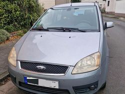 Grau Gebraucht 2005 Ford C-MAX Ghia Van / Kleinbus | 1.200 € (Guter Preis)