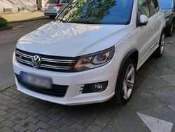 Weiß Gebraucht 2014 VW Tiguan R-line SUV | 13.000 € (Etwas zu teuer)