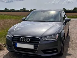 Grau Gebraucht 2013 Audi A3 Sportback Ambiente Limousine | 10.500 € (Fairer Preis)