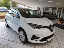 Weiß Gebraucht 2021 Renault Zoe Experience Kleinwagen | 17.690 € (Teuer)
