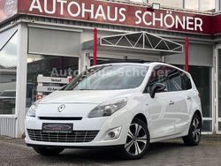 Weiß Gebraucht 2011 Renault Scénic III Bose Edition Van / Kleinbus | 6.450 € (Fairer Preis)
