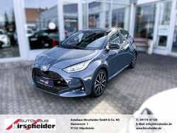 Grau Neu 2025 Toyota Yaris Hybrid Sport Limousine | 33.740 € (Teuer)