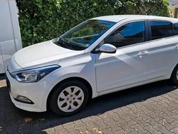 Weiß Gebraucht 2017 Hyundai i20 GO! Kleinwagen | 8.750 € (Fairer Preis)