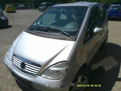 Silber Gebraucht 2003 Mercedes A160 Elegance Limousine | 1.900 € (Fairer Preis)