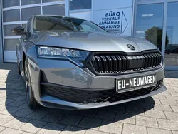 Grau Neu 2025 Skoda Octavia Limousine | 36.590 € (Fairer Preis)