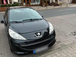 Schwarz Gebraucht 2007 Peugeot 207 Limousine | 1.900 €