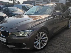 Braun Gebraucht 2013 BMW 320 Sport Line Kombi | 8.999 € (Guter Preis)