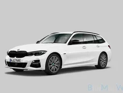 Alpinweiss uni300schwarz Gebraucht 2022 BMW 330e M Sport Limousine | 29.999 € (Guter Preis)