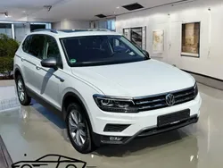 Weiß Gebraucht 2021 VW Tiguan Allspace Highline SUV | 32.990 € (Fairer Preis)