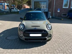 Grau Gebraucht 2019 Mini John Cooper Works Kleinwagen | 22.900 € (Guter Preis)