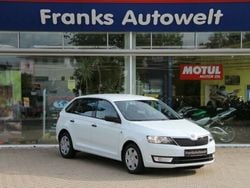 Weiß Gebraucht 2015 Skoda Rapid Cool Edition Kombi | 8.200 € (Fairer Preis)