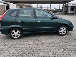 Gebraucht 2006 Nissan Almera Tino Van / Kleinbus | 1.800 €