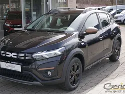 Schwarz Neu 2024 Dacia Sandero Extreme Kleinwagen | 19.915 € (Fairer Preis)