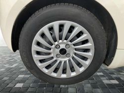 Weiß Gebraucht 2023 Fiat 500e Kleinwagen | 23.499 € (Fairer Preis)