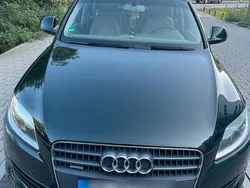 Grün Gebraucht 2008 Audi Q7 SUV | 10.500 €
