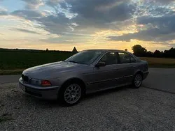 Silber Gebraucht 1999 BMW 520 Limousine | 2.900 € (Fairer Preis)