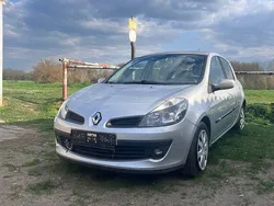 Silber Gebraucht 2006 Renault Clio III Limousine | 2.000 € (Superpreis)