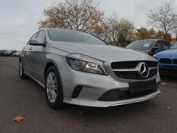 Grau Gebraucht 2016 Mercedes A180 Limousine | 12.790 € (Fairer Preis)