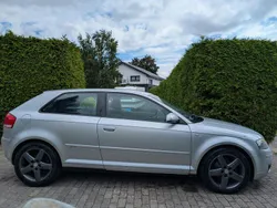 Silber Gebraucht 2004 Audi A3 Ambiente Limousine | 2.150 € (Fairer Preis)