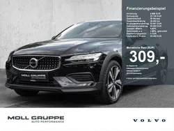 Black solid ´stone´ Gebraucht 2023 Volvo V60 CC Plus Kombi | 39.950 € (Guter Preis)