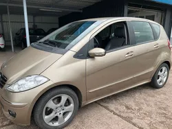Beige Gebraucht 2005 Mercedes A200 Avantgarde Van / Kleinbus | 5.490 € (Etwas zu teuer)