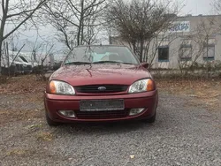 Rot Gebraucht 2000 Ford Fiesta Ghia Kleinwagen | 1.400 €