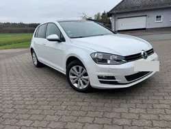 Weiß Gebraucht 2016 VW Golf VII Allstar Limousine | 10.950 € (Guter Preis)