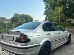 Silber Gebraucht 2000 BMW 320 Limousine | 4.000 € (Teuer)