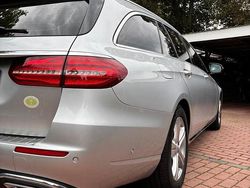 Silber Gebraucht 2017 Mercedes E220 Avantgarde Kombi | 22.500 € (Fairer Preis)