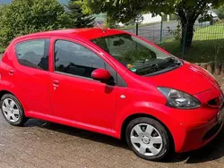 Rot Gebraucht 2006 Toyota Aygo Cool Kleinwagen | 2.000 € (Fairer Preis)