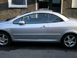 Silber Gebraucht 2007 Peugeot 307 CC Cabrio | 1.799 €