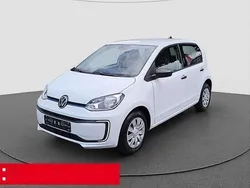 Weiß Gebraucht 2021 VW e-up! Kleinwagen | 15.440 € (Etwas zu teuer)