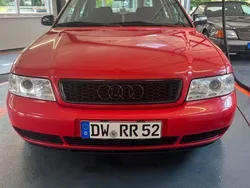 Rot Gebraucht 1996 Audi A4 Limousine | 4.000 €