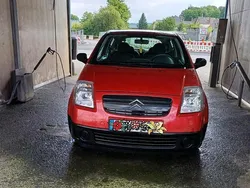 Rot Gebraucht 2005 Citroën C2 Kleinwagen | 1.600 €