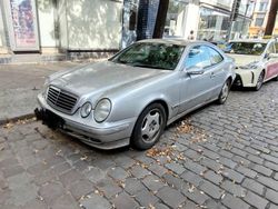 Silber Gebraucht 2000 Mercedes CLK200 Coupé | 850 € (Superpreis)