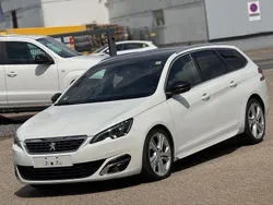 Weiß Gebraucht 2017 Peugeot 308 GT-line Kombi | 8.600 € (Fairer Preis)