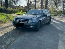 Grau Gebraucht 2010 Mercedes C200 Avantgarde Limousine | 3.000 €