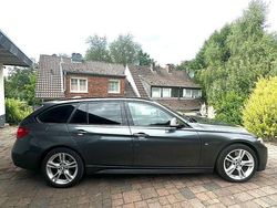Grau Gebraucht 2018 BMW 340 Performance Kombi | 31.500 € (Fairer Preis)