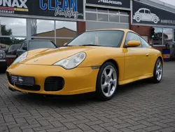 Gelb Gebraucht 2002 Porsche 911 Carrera 4S Coupé | 62.996 €